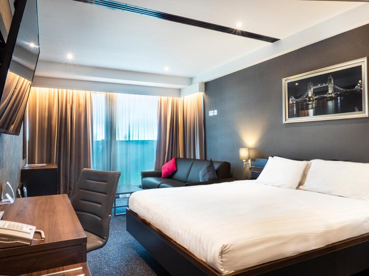 Hotel Crowne Plaza London - Kingston By Ihg 4*