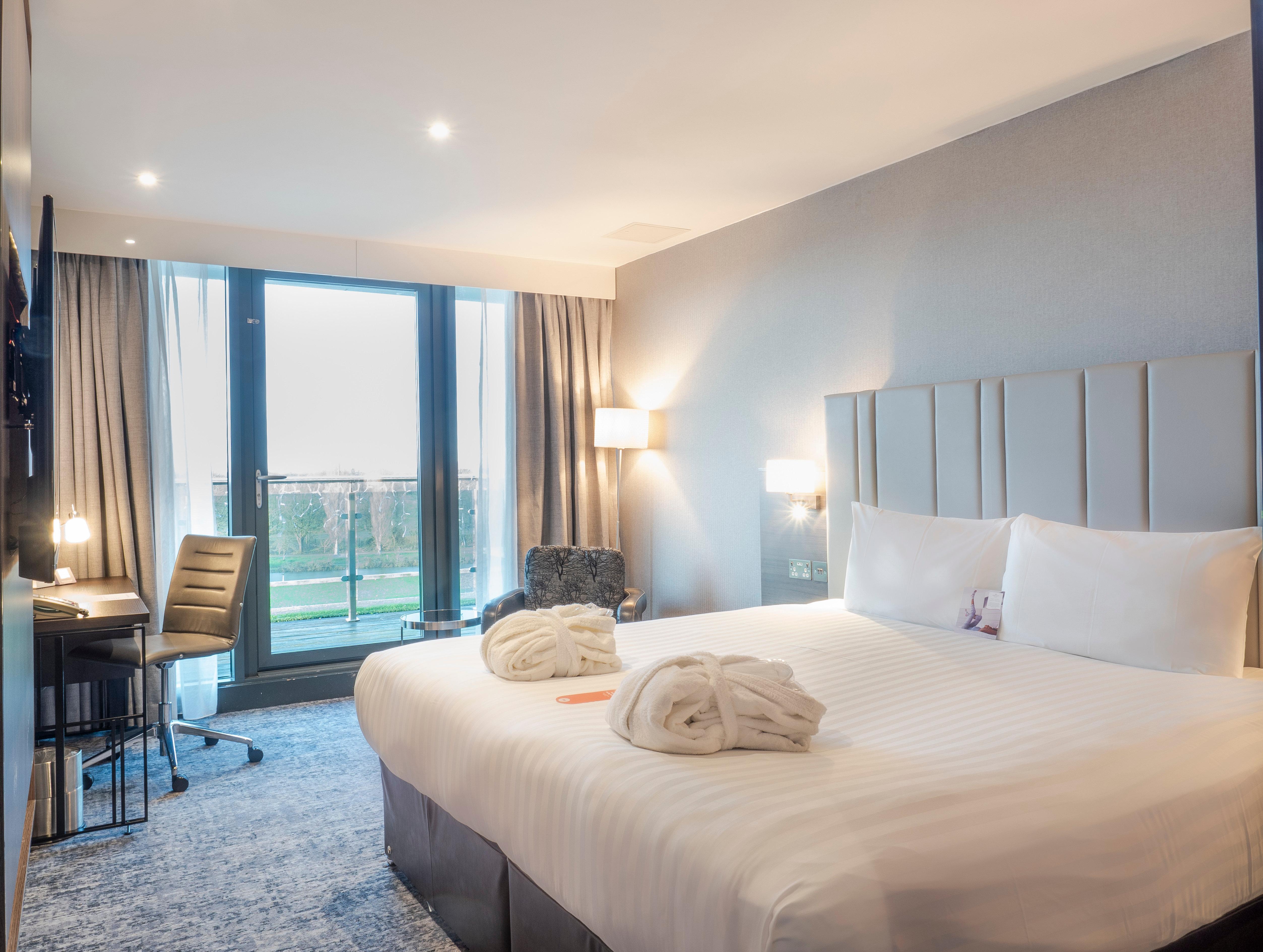 Crowne Plaza London - Kingston By Ihg 4*