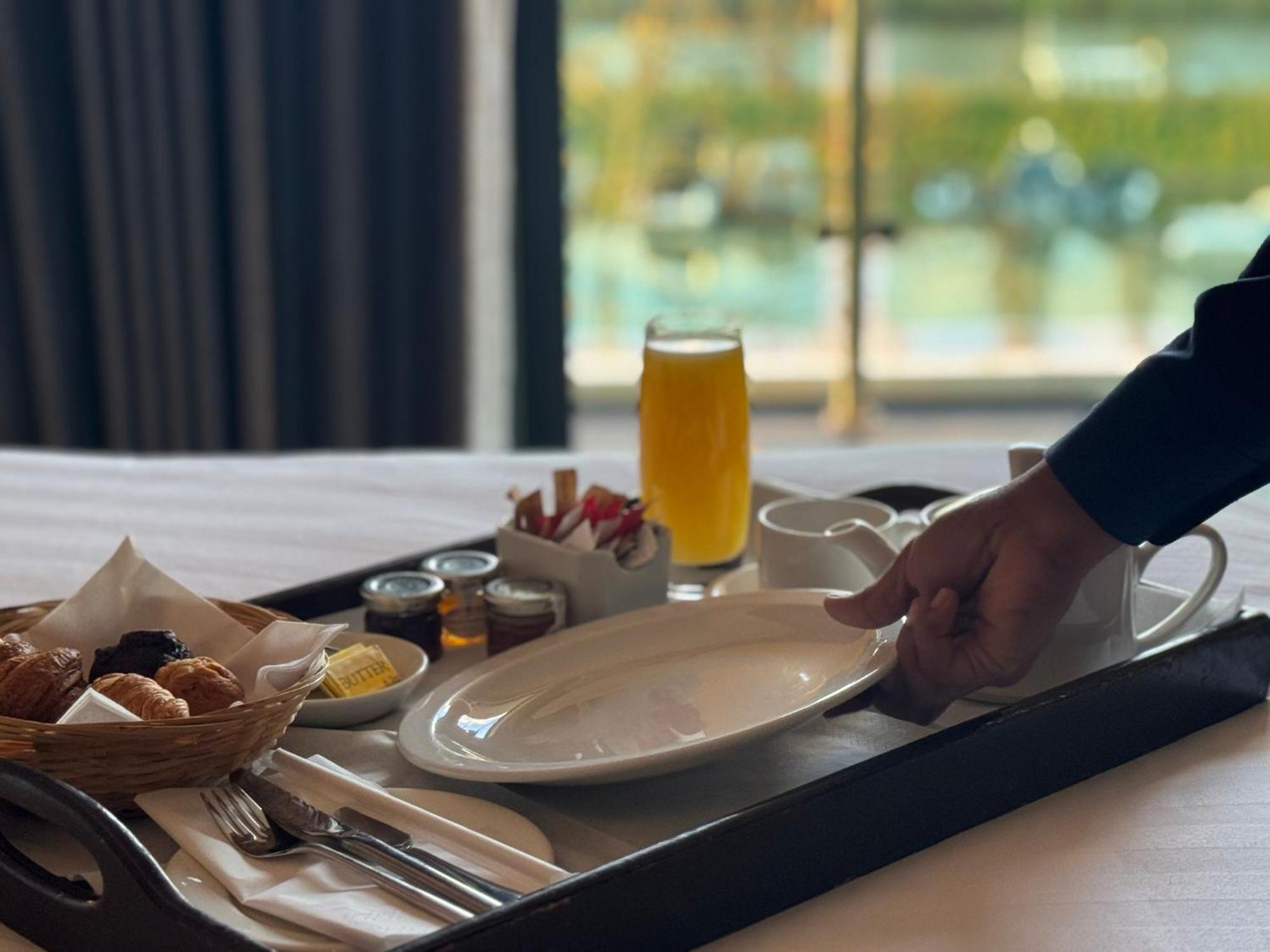 Crowne Plaza London - Kingston By Ihg Hotel Surbiton
